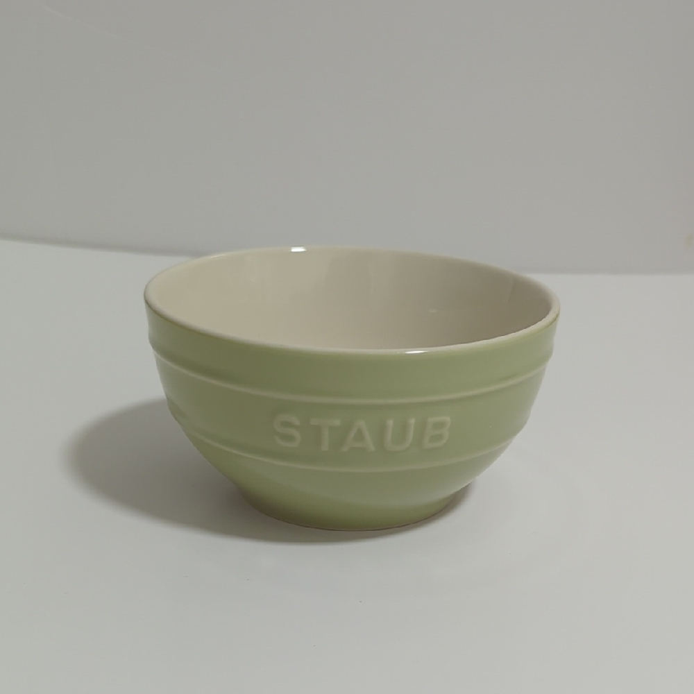 BN Staub Pastel Green Bowl